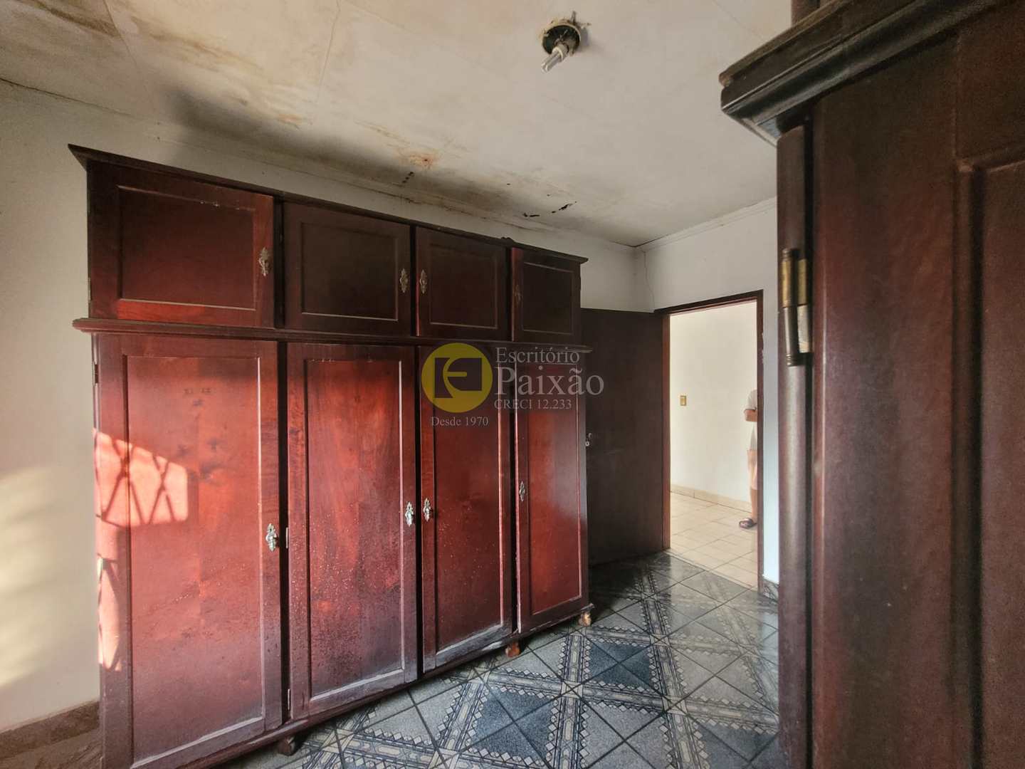 Casa para alugar com 3 quartos, 300m² - Foto 14