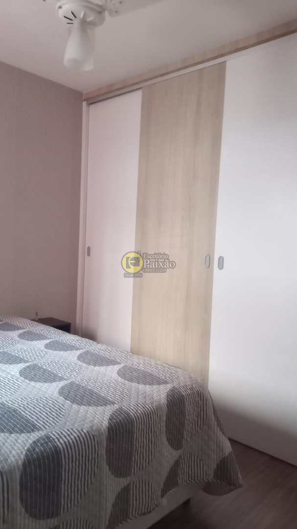 Apartamento à venda com 3 quartos, 75m² - Foto 9