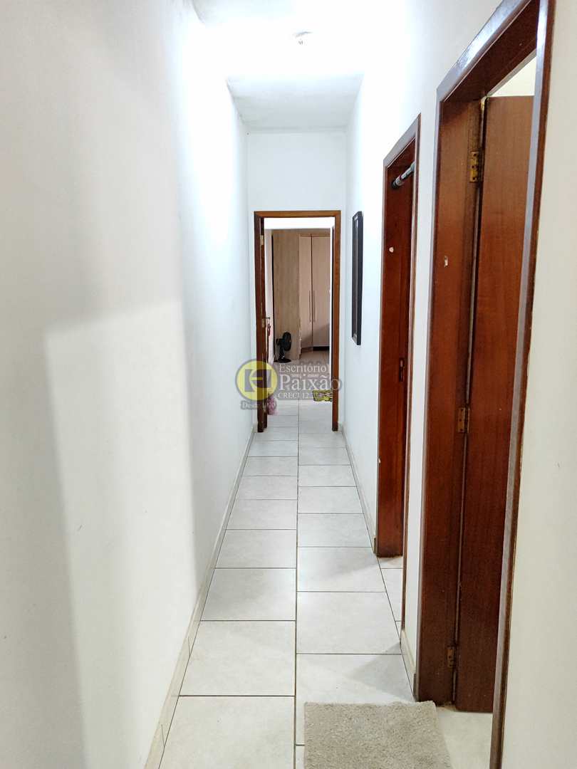 Casa à venda com 2 quartos, 125m² - Foto 11