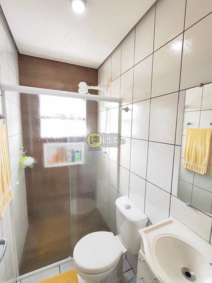 Apartamento à venda com 3 quartos, 76m² - Foto 18