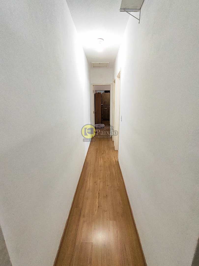 Casa à venda com 2 quartos, 150m² - Foto 8