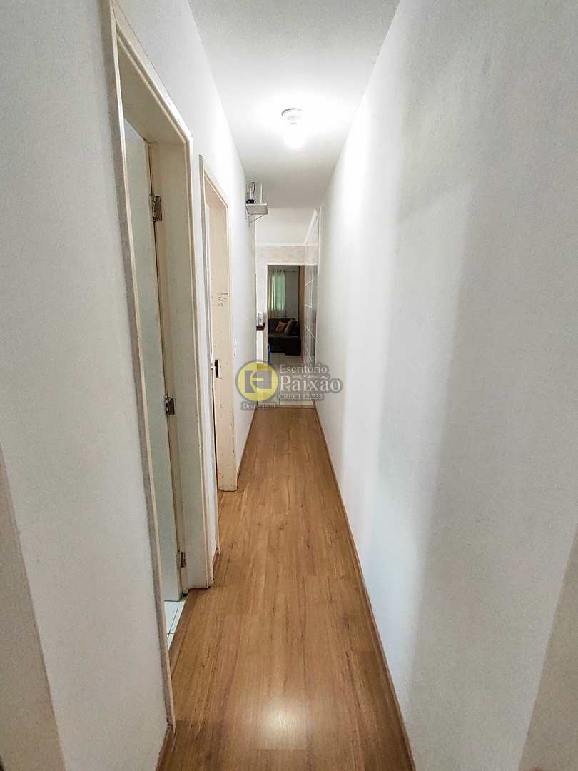 Casa à venda com 2 quartos, 150m² - Foto 17