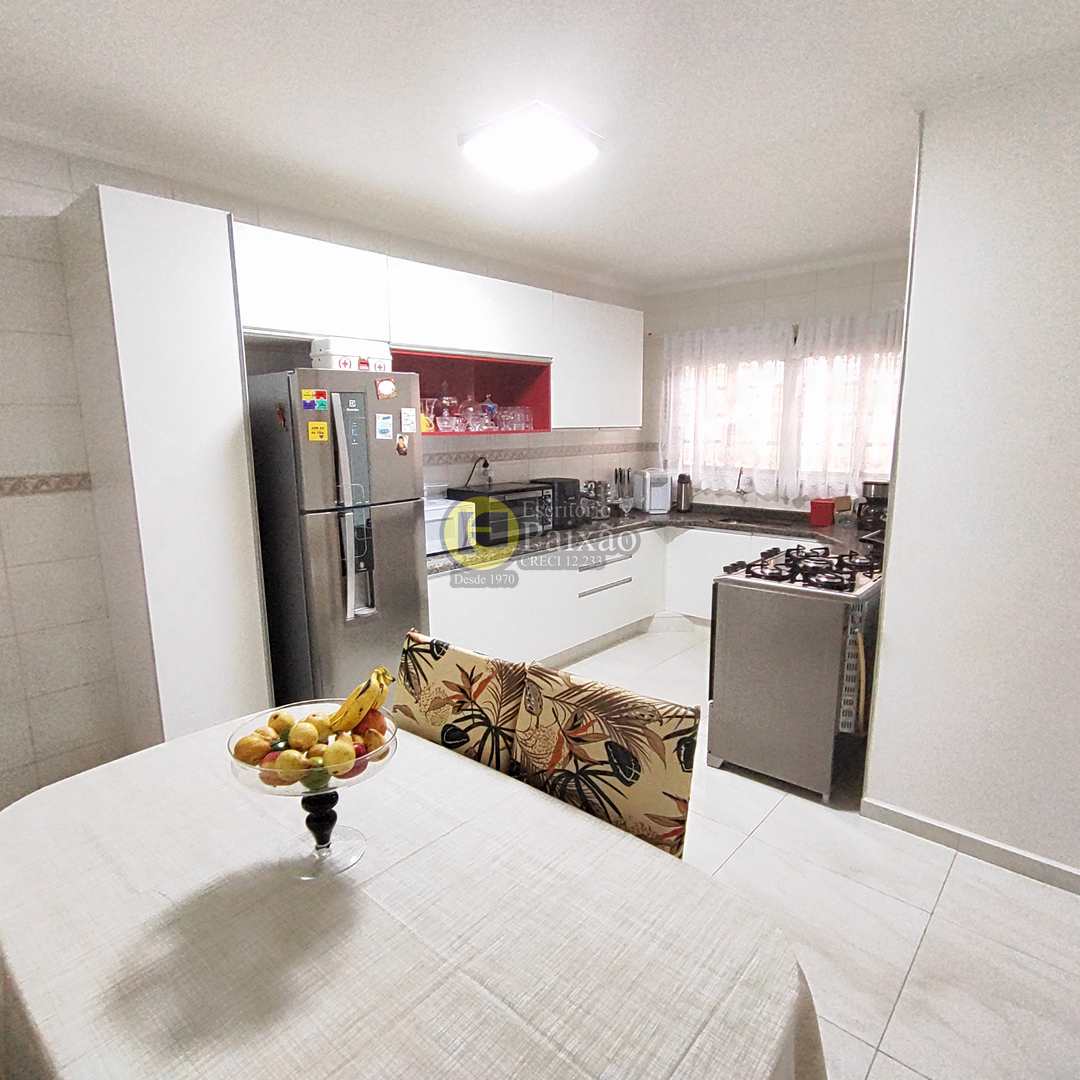 Sobrado à venda com 3 quartos, 150m² - Foto 12