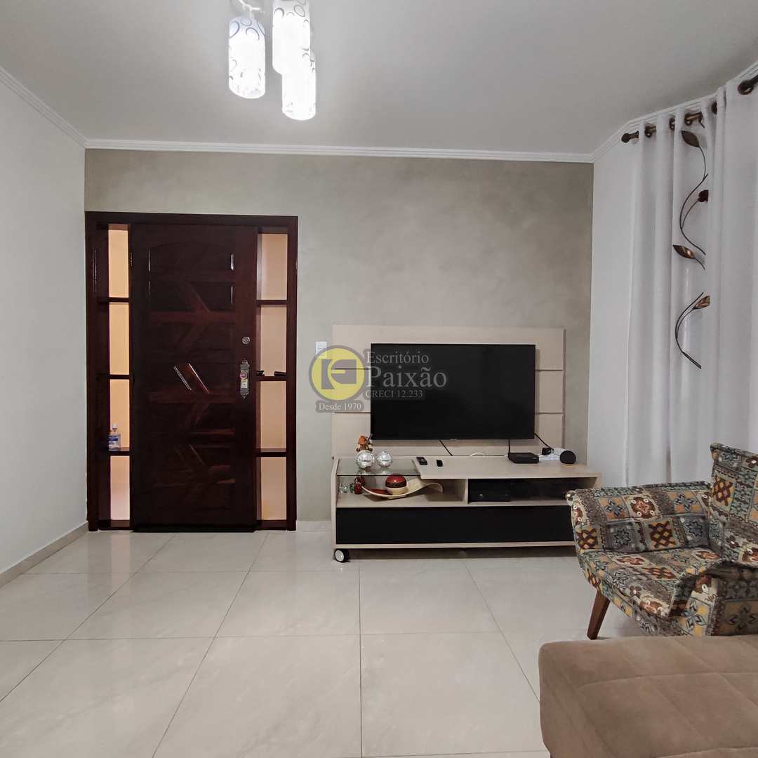 Sobrado à venda com 3 quartos, 150m² - Foto 2