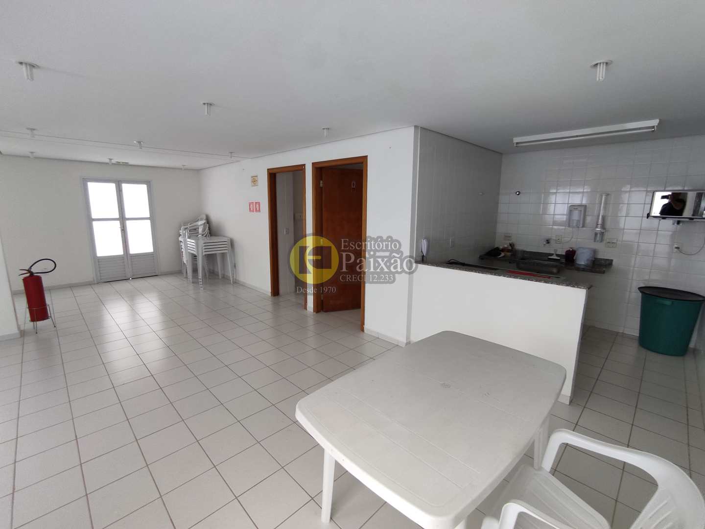 Apartamento à venda com 3 quartos, 70m² - Foto 17