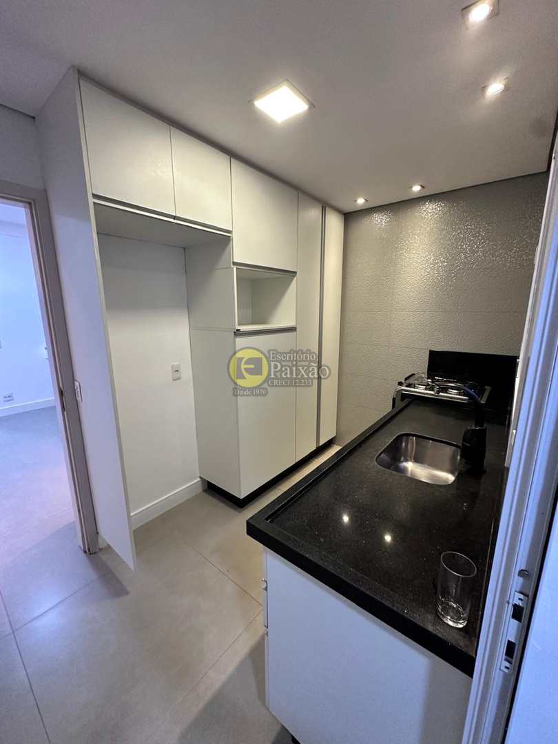 Apartamento à venda com 3 quartos, 80m² - Foto 8