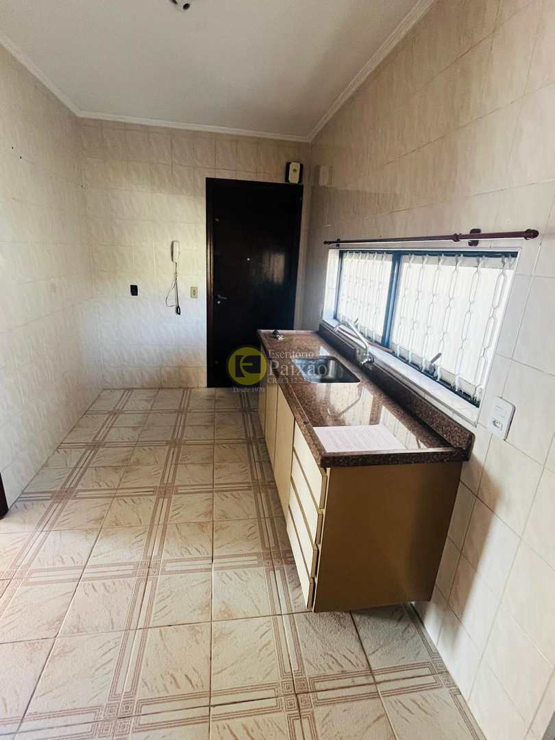 Apartamento à venda com 2 quartos, 72m² - Foto 7