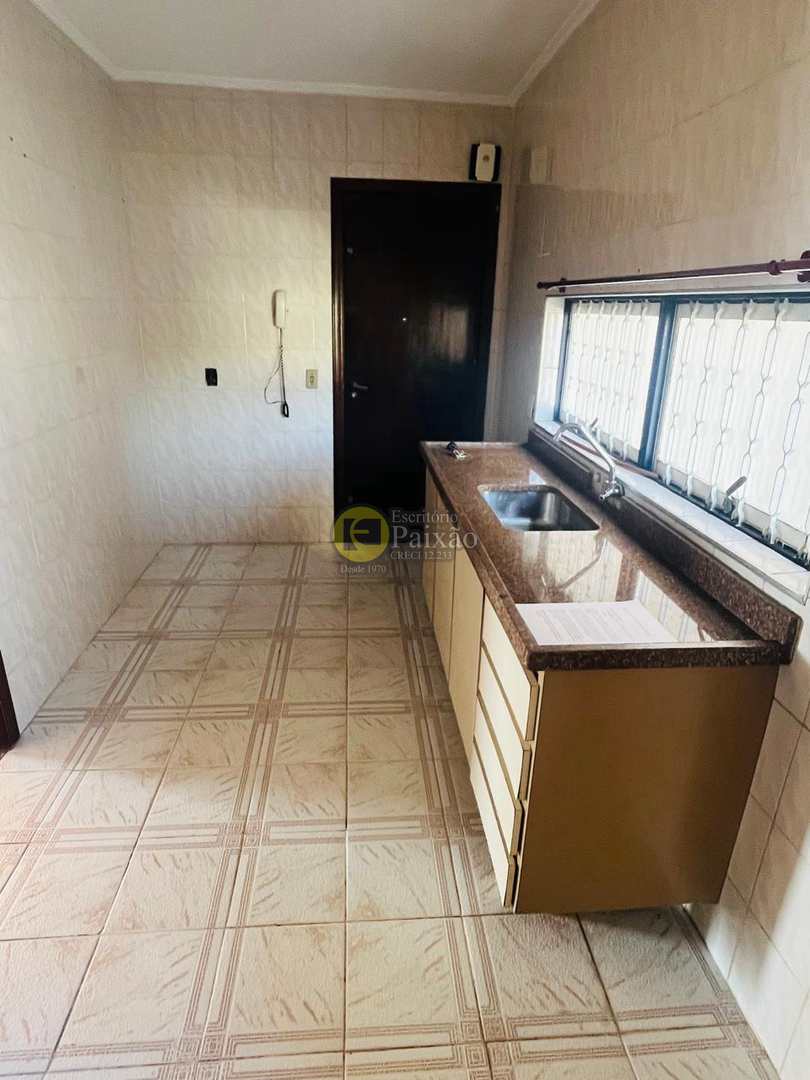 Apartamento à venda com 2 quartos, 72m² - Foto 8