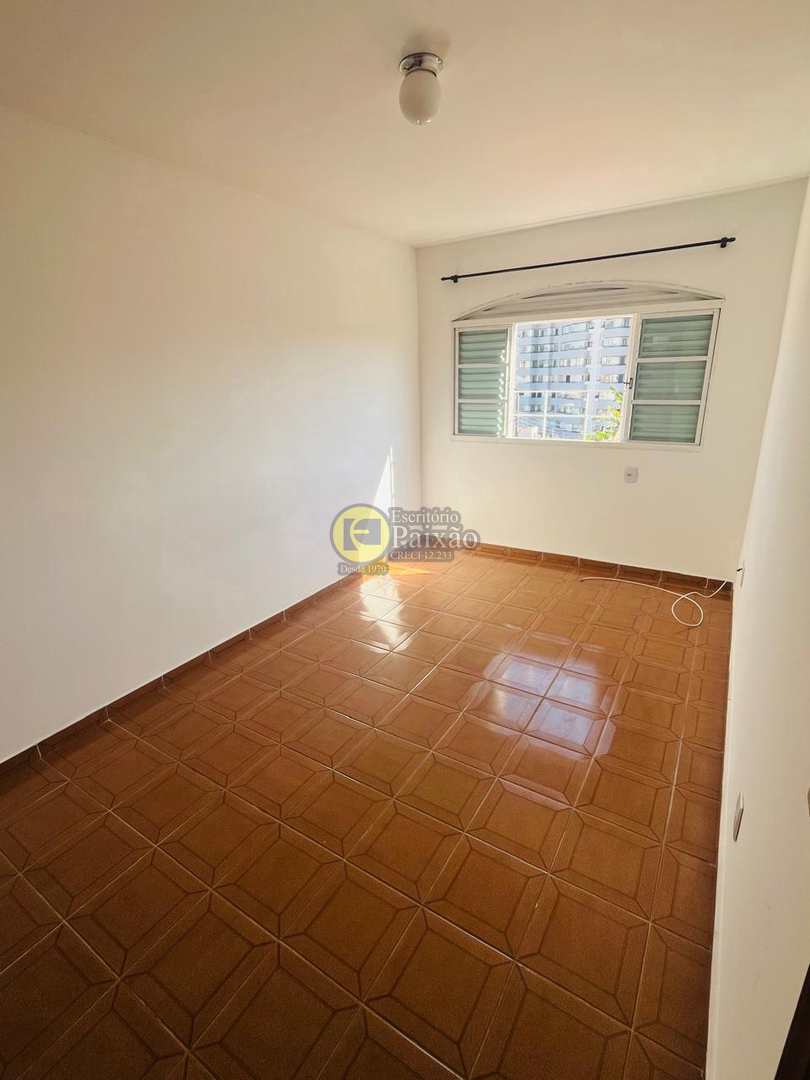 Apartamento à venda com 2 quartos, 72m² - Foto 11