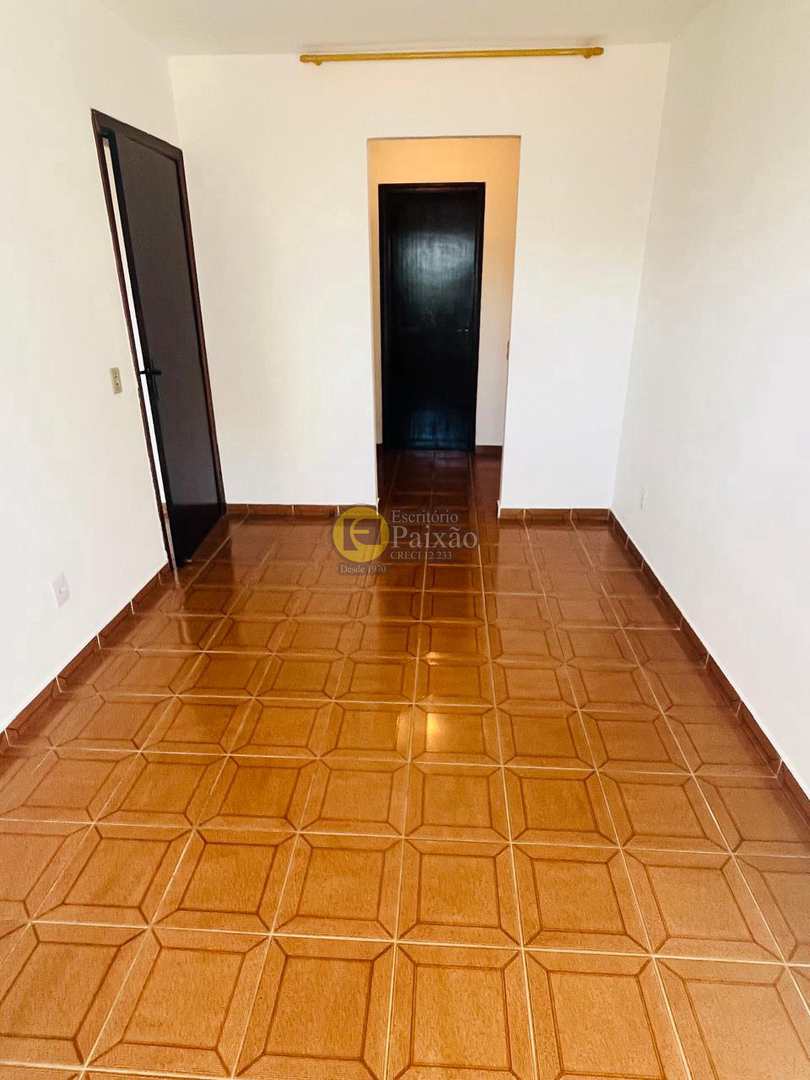 Apartamento à venda com 2 quartos, 72m² - Foto 4