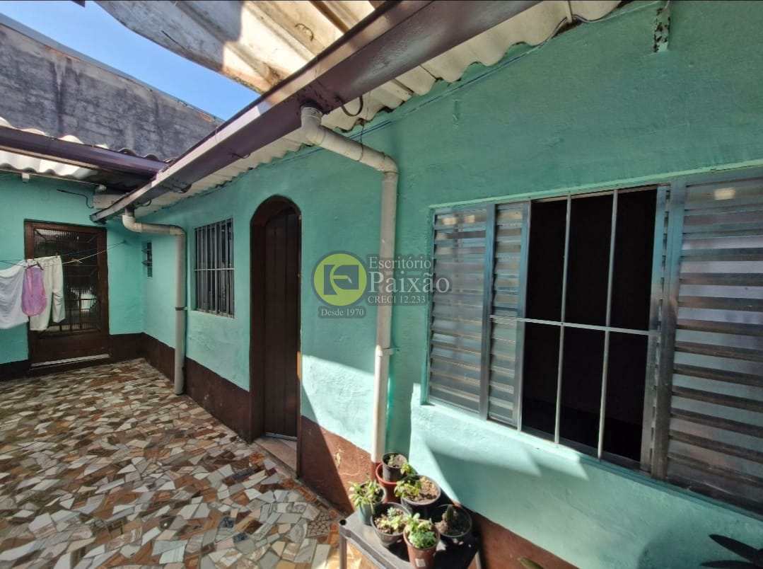 Casa com 3 dorms, Braz Cubas, Mogi das Cruzes, Cod L06300E1
