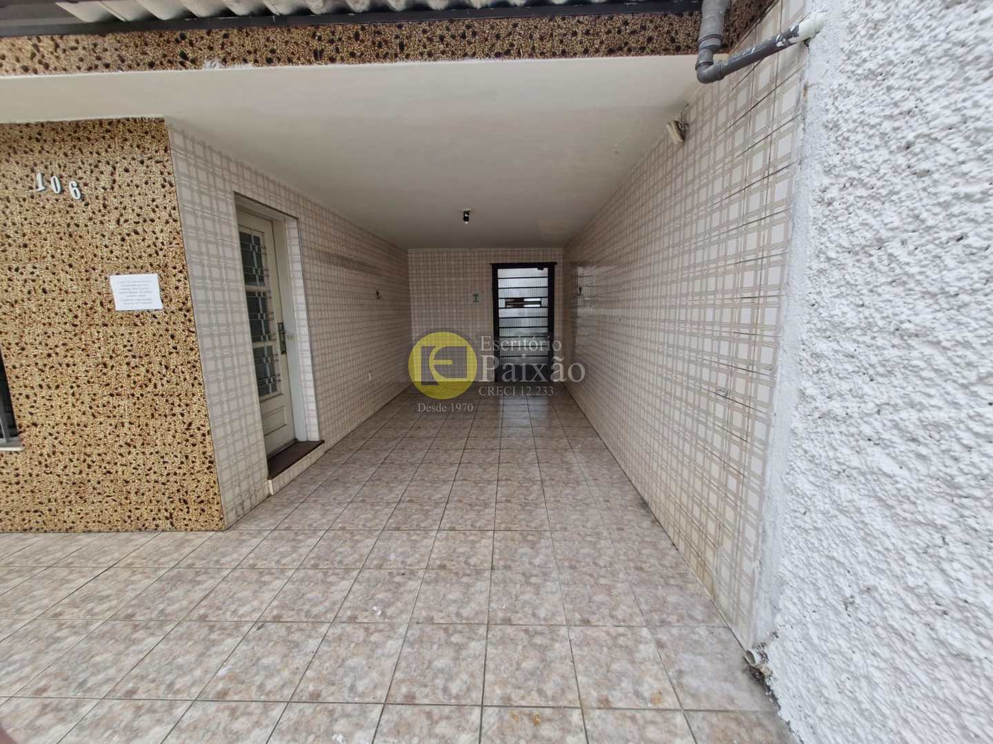 Casa à venda e aluguel com 3 quartos, 300m² - Foto 4