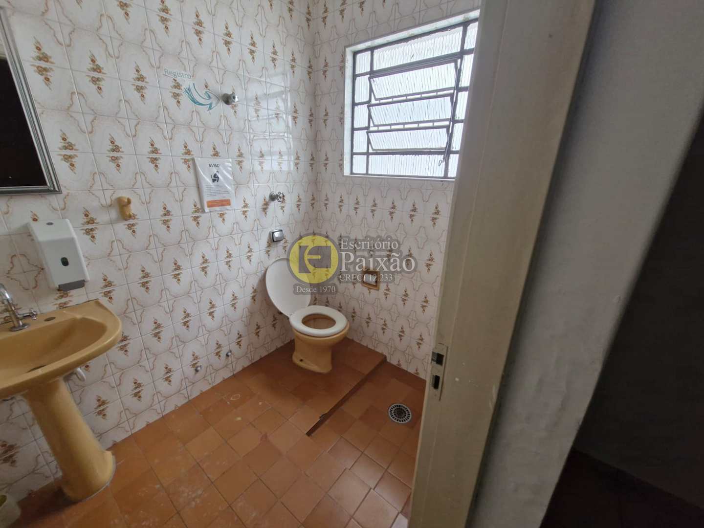 Casa à venda e aluguel com 3 quartos, 300m² - Foto 39