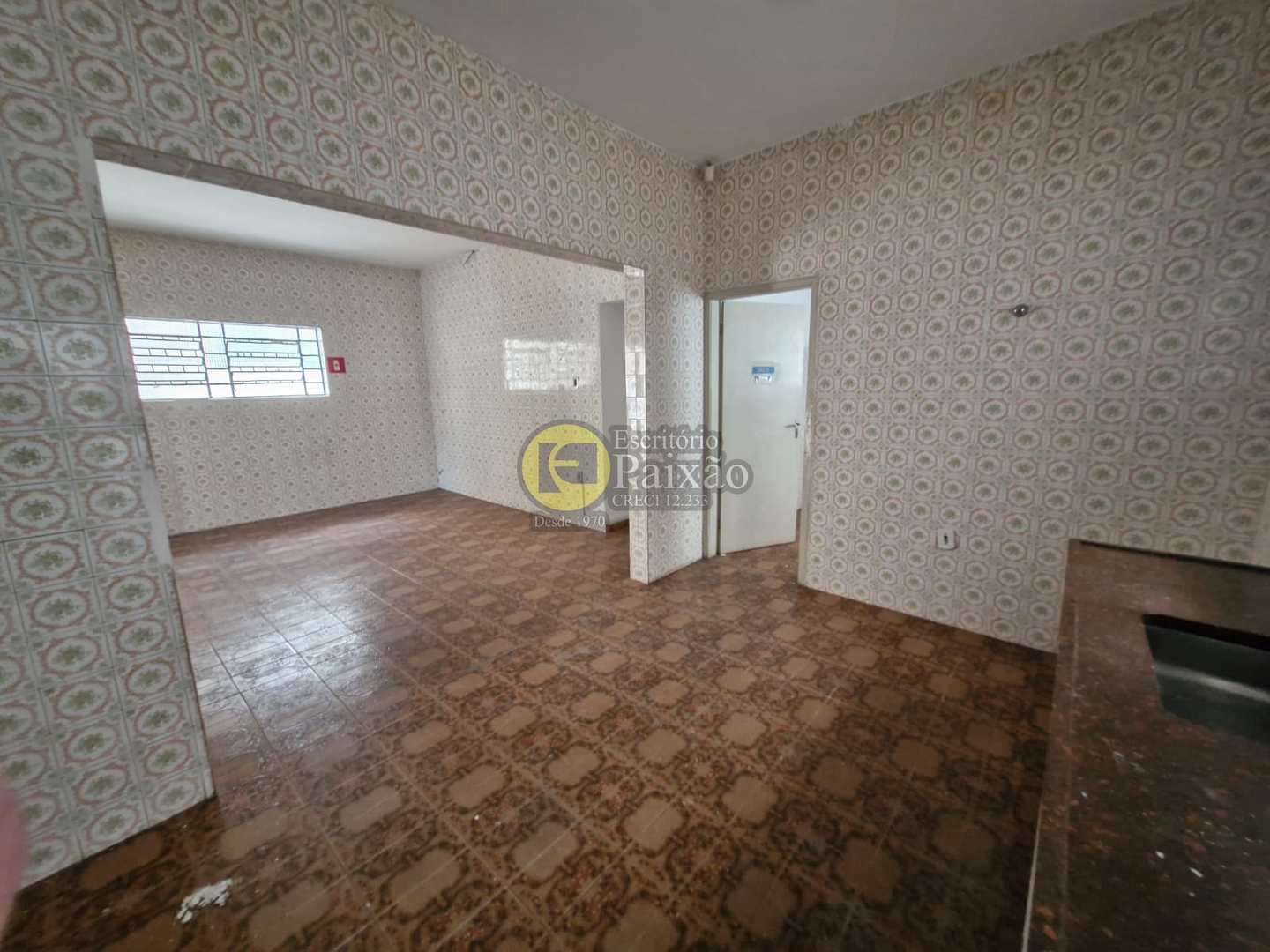 Casa à venda e aluguel com 3 quartos, 300m² - Foto 8