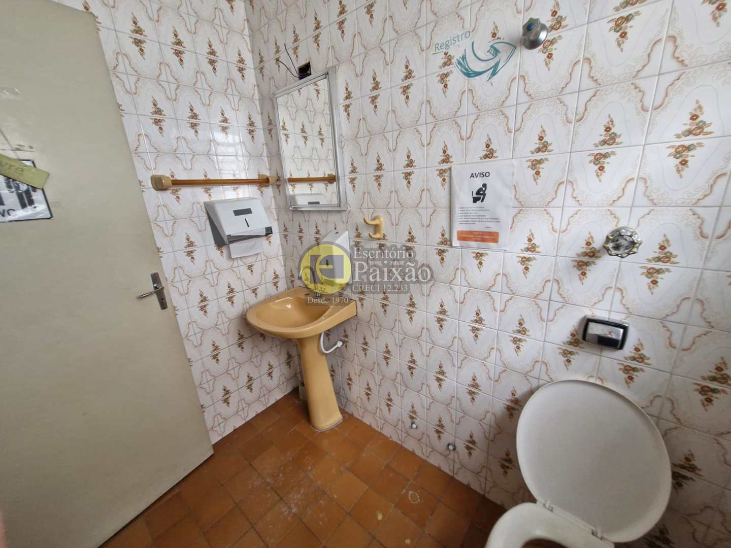 Casa à venda e aluguel com 3 quartos, 300m² - Foto 38