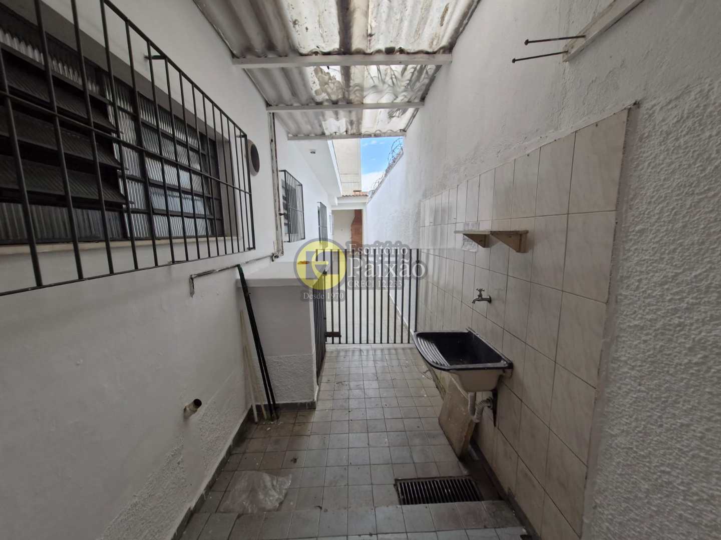 Casa à venda e aluguel com 3 quartos, 300m² - Foto 27