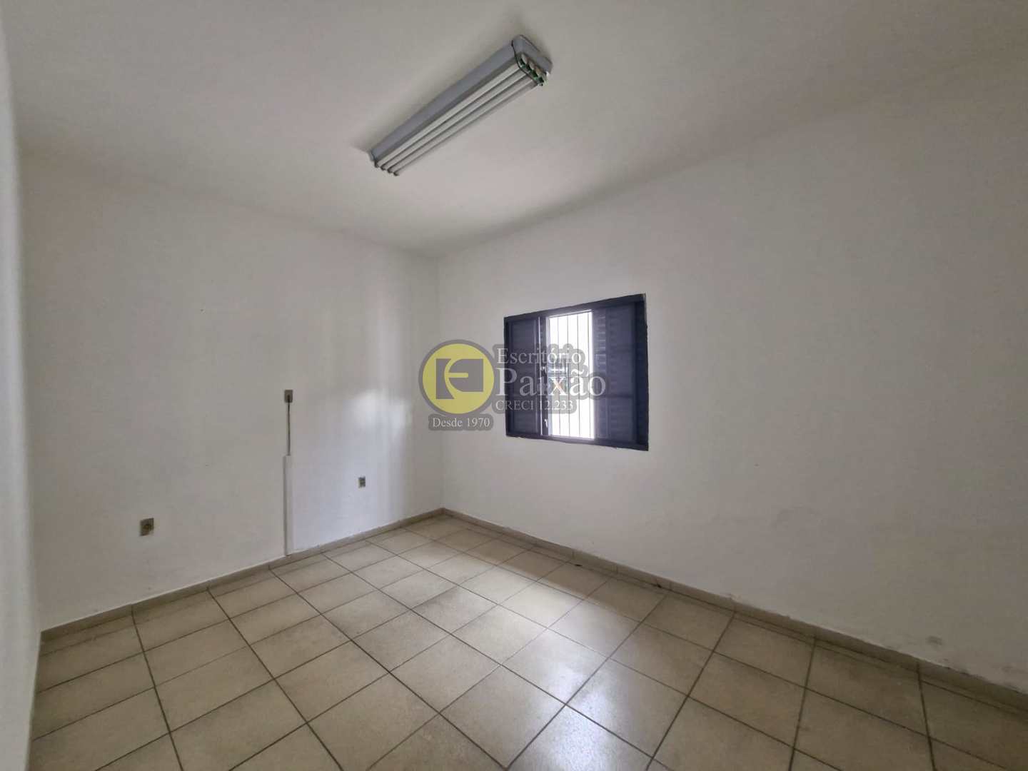 Casa à venda e aluguel com 3 quartos, 300m² - Foto 14