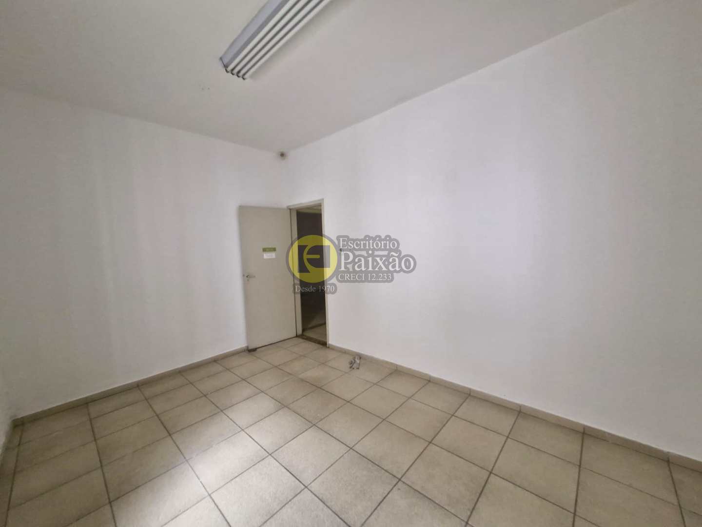 Casa à venda e aluguel com 3 quartos, 300m² - Foto 6