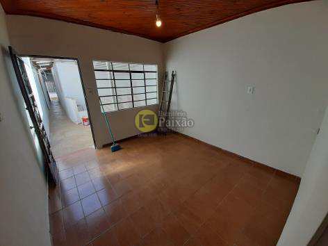 Casa à venda com 1 quarto, 125m² - Foto 8