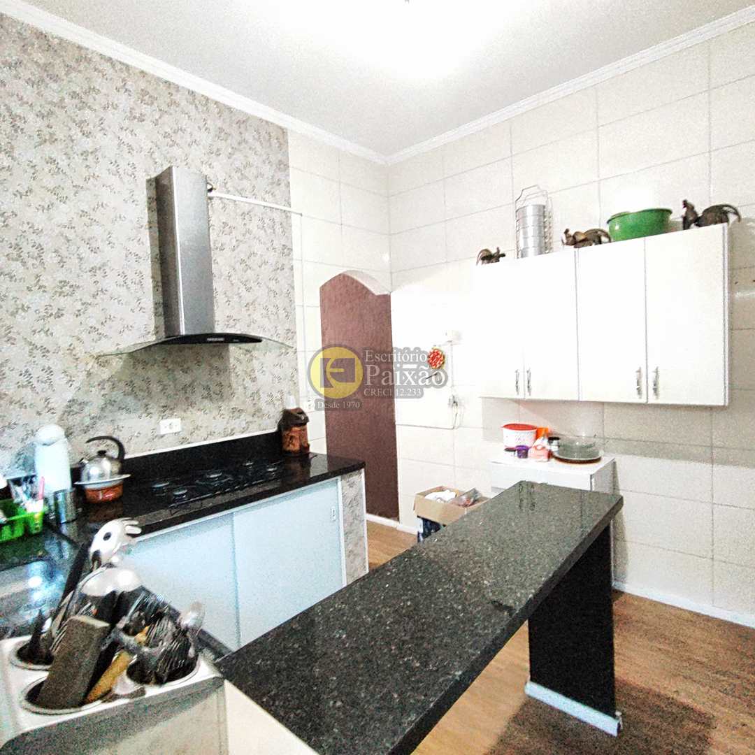 Sobrado à venda com 3 quartos, 250m² - Foto 9