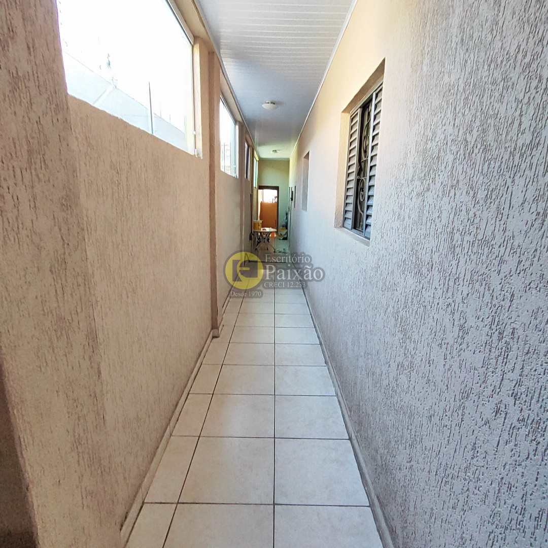 Sobrado à venda com 3 quartos, 250m² - Foto 32