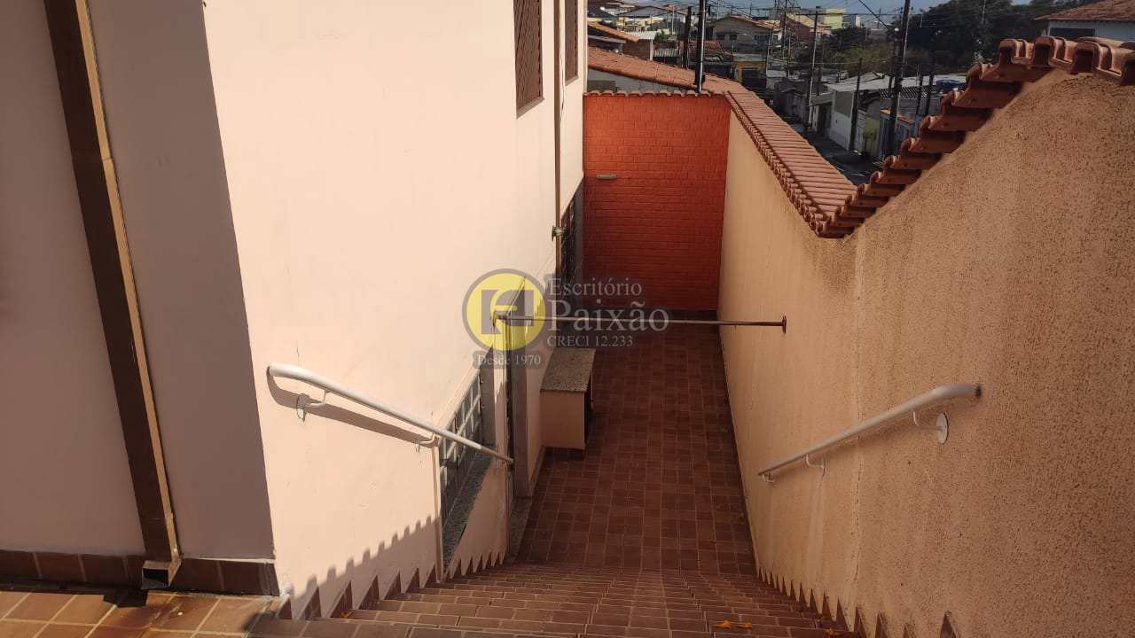 Casa à venda com 3 quartos, 225m² - Foto 28