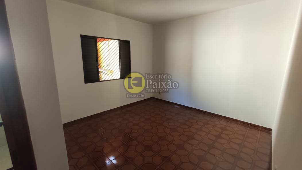 Casa à venda com 3 quartos, 225m² - Foto 13