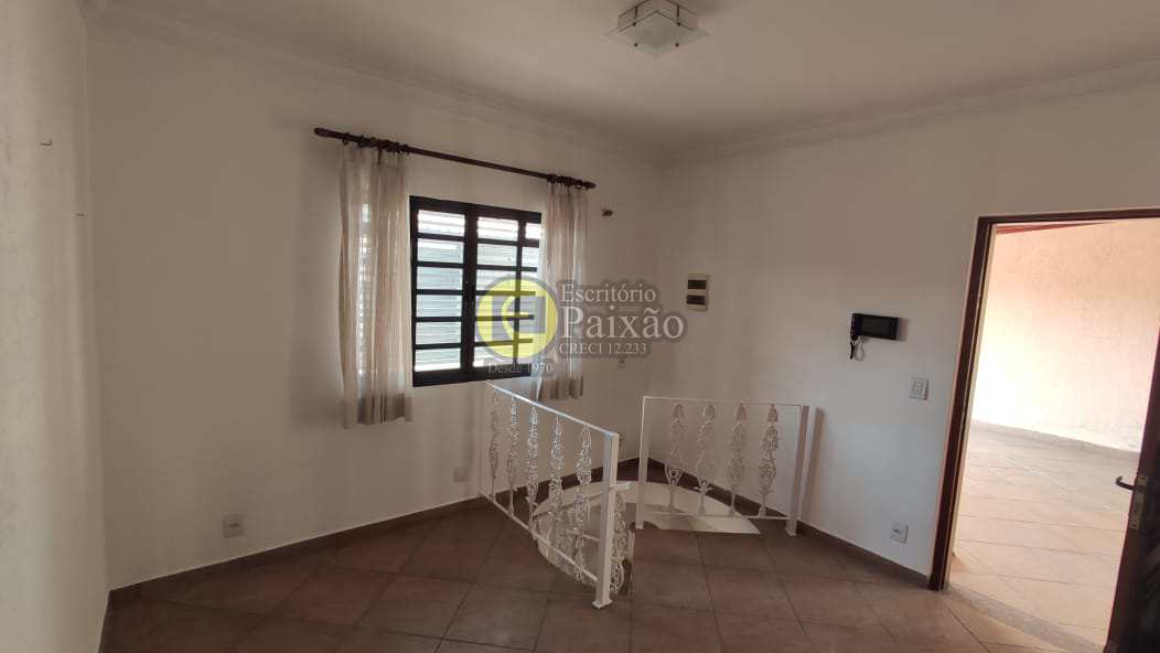 Casa à venda com 3 quartos, 225m² - Foto 17