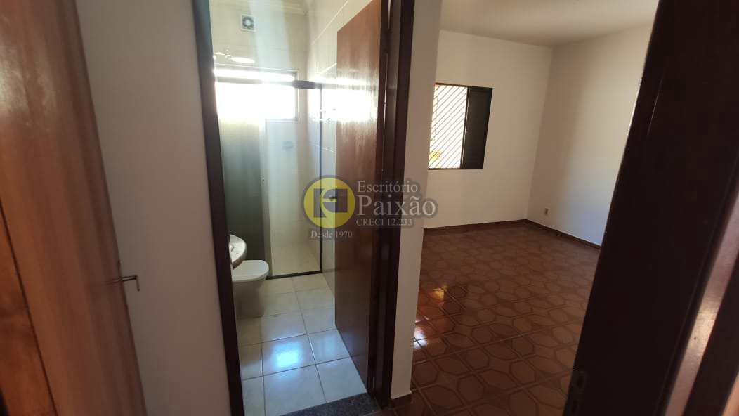 Casa à venda com 3 quartos, 225m² - Foto 14