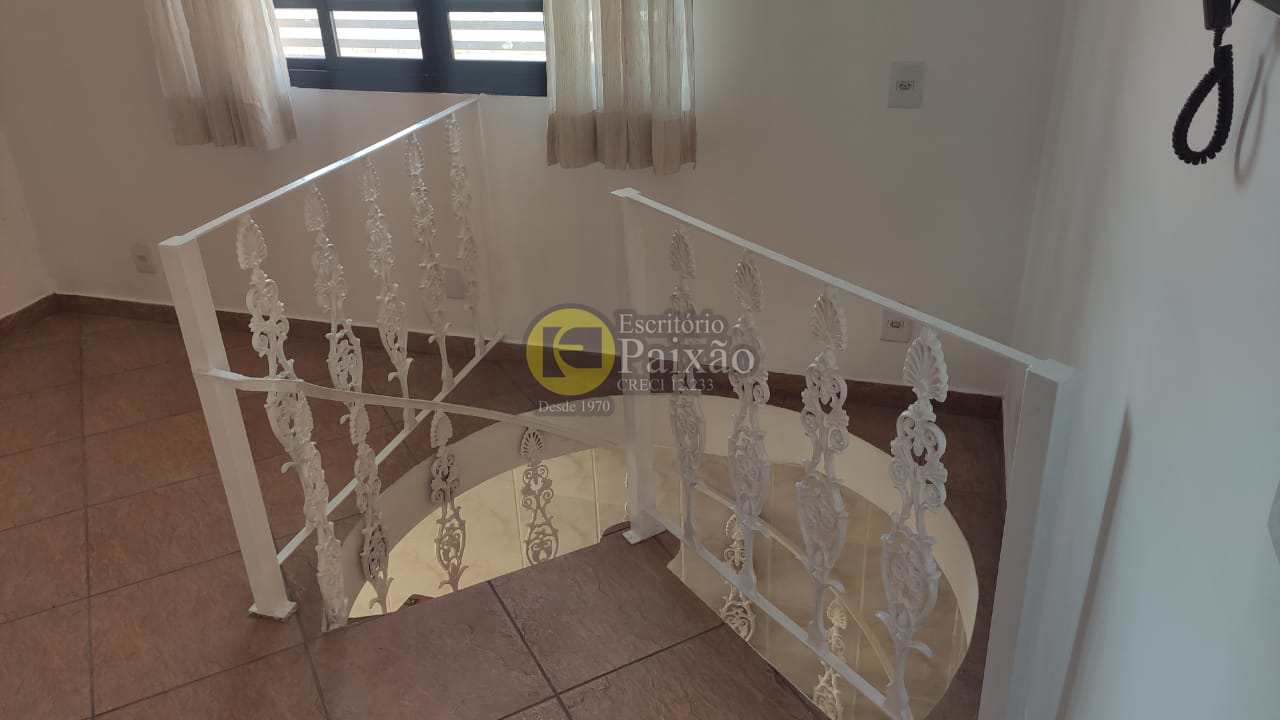 Casa à venda com 3 quartos, 225m² - Foto 19