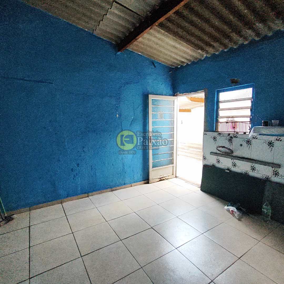 Casa à venda com 2 quartos, 150m² - Foto 9