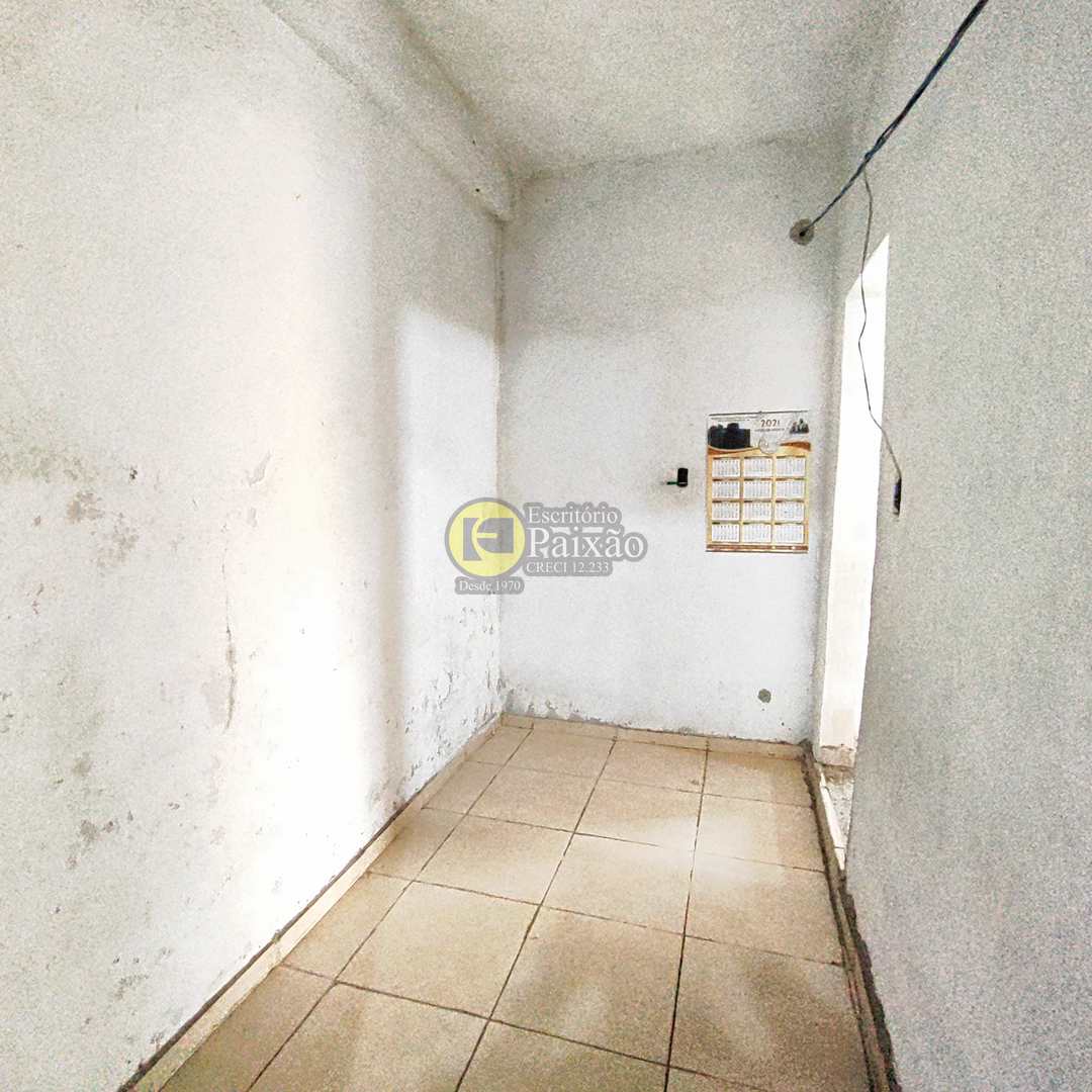 Casa à venda com 2 quartos, 150m² - Foto 16