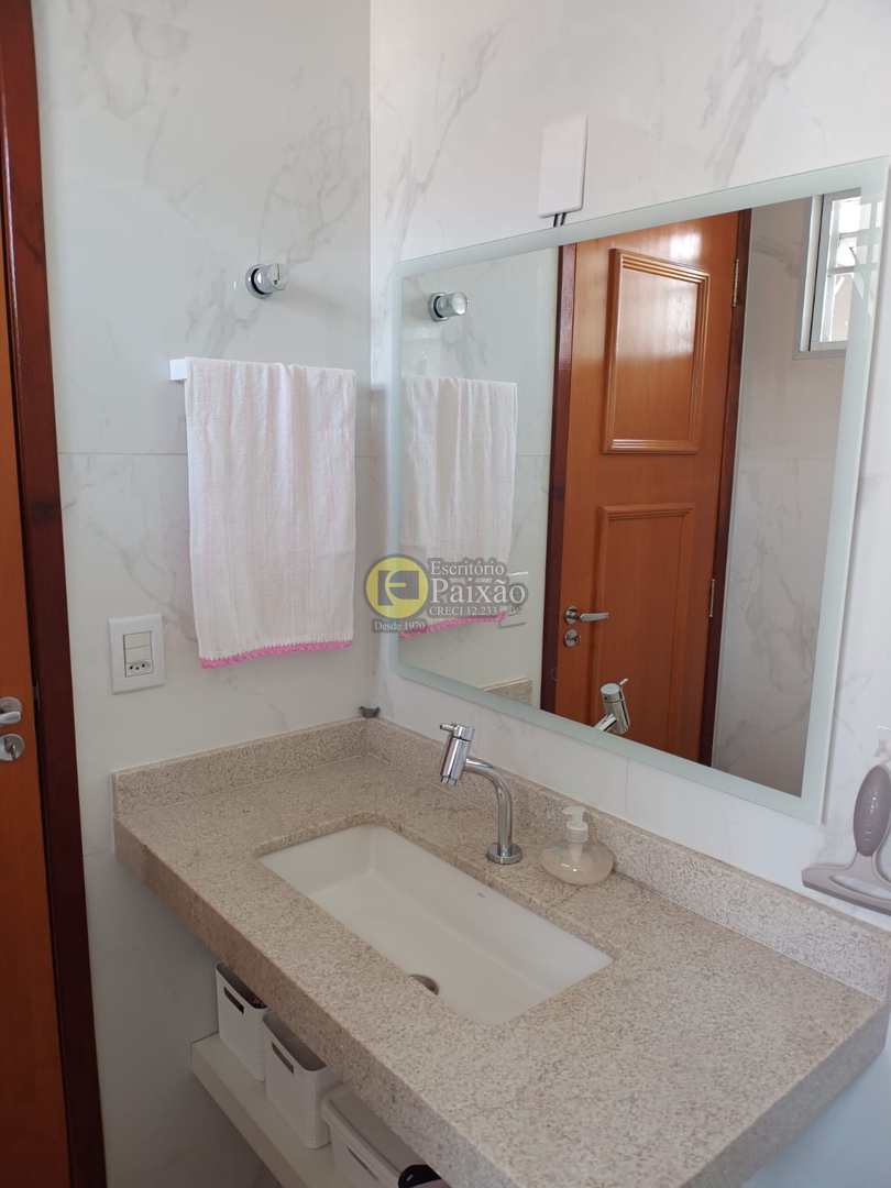 Casa à venda com 3 quartos, 172m² - Foto 27