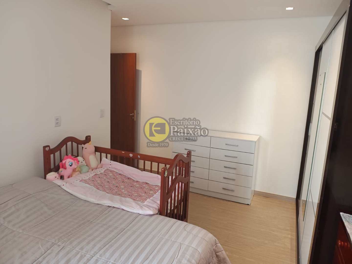 Casa à venda com 3 quartos, 172m² - Foto 17