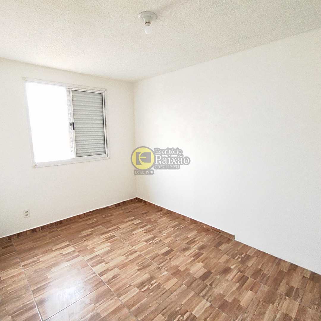 Apartamento para alugar com 2 quartos, 50m² - Foto 12