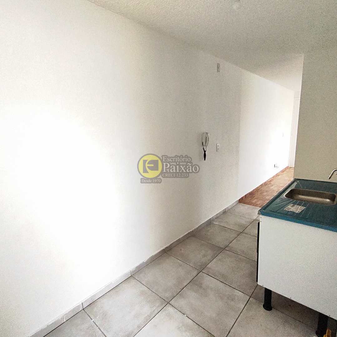 Apartamento para alugar com 2 quartos, 50m² - Foto 6