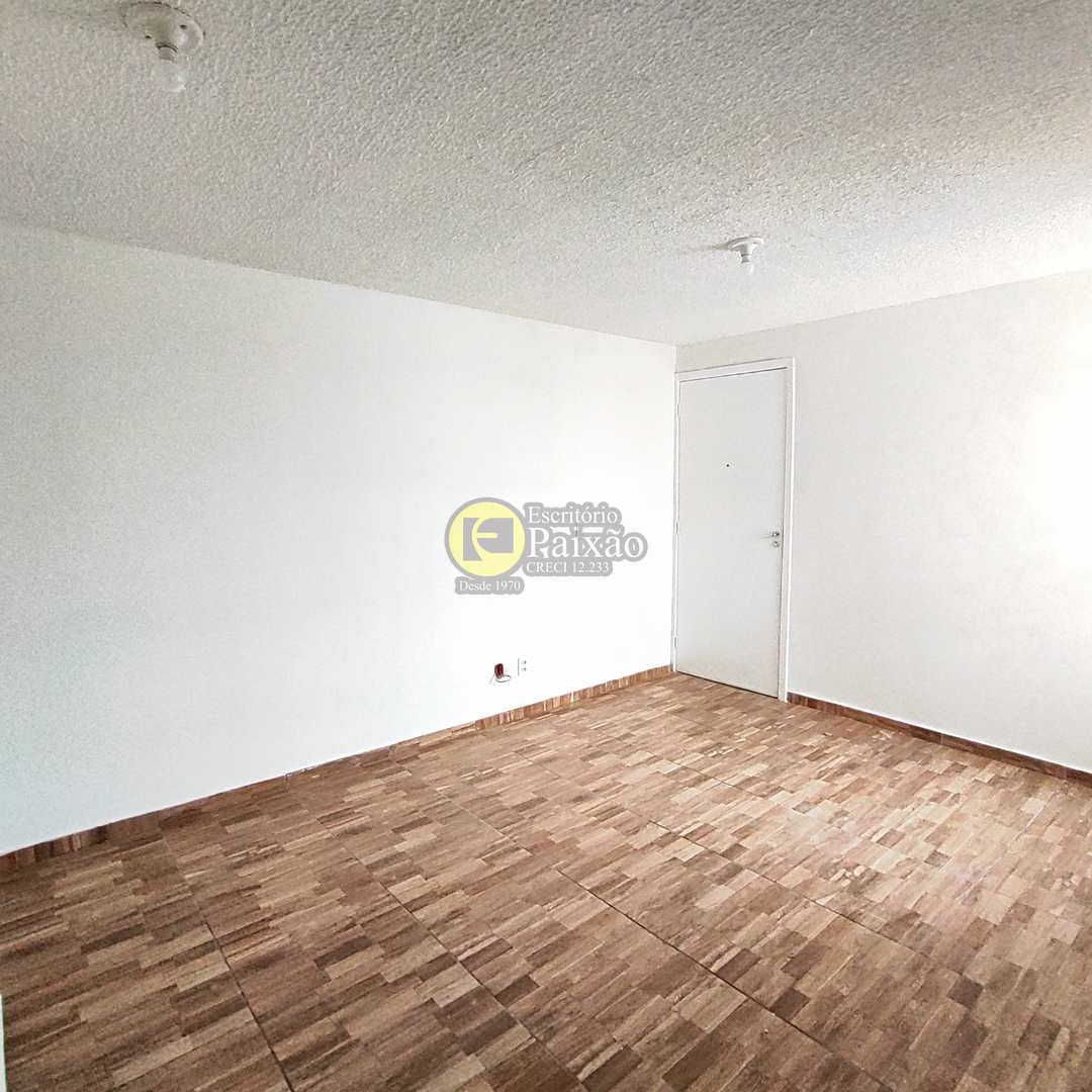 Apartamento para alugar com 2 quartos, 50m² - Foto 4