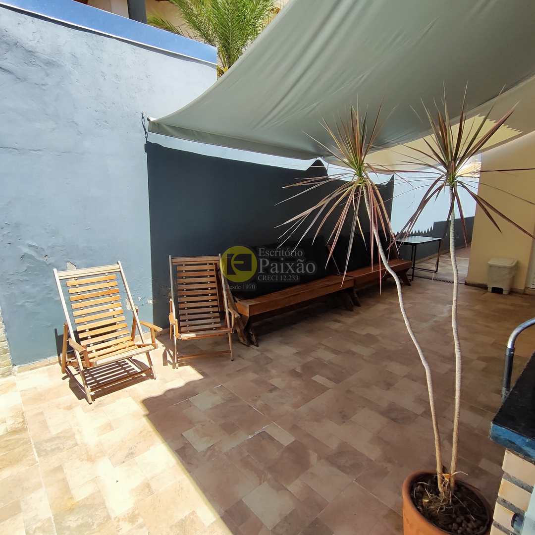 Casa à venda com 3 quartos, 250m² - Foto 5