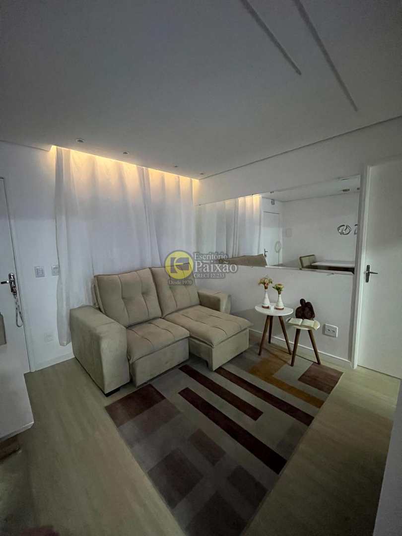 Apartamento à venda com 2 quartos, 62m² - Foto 4