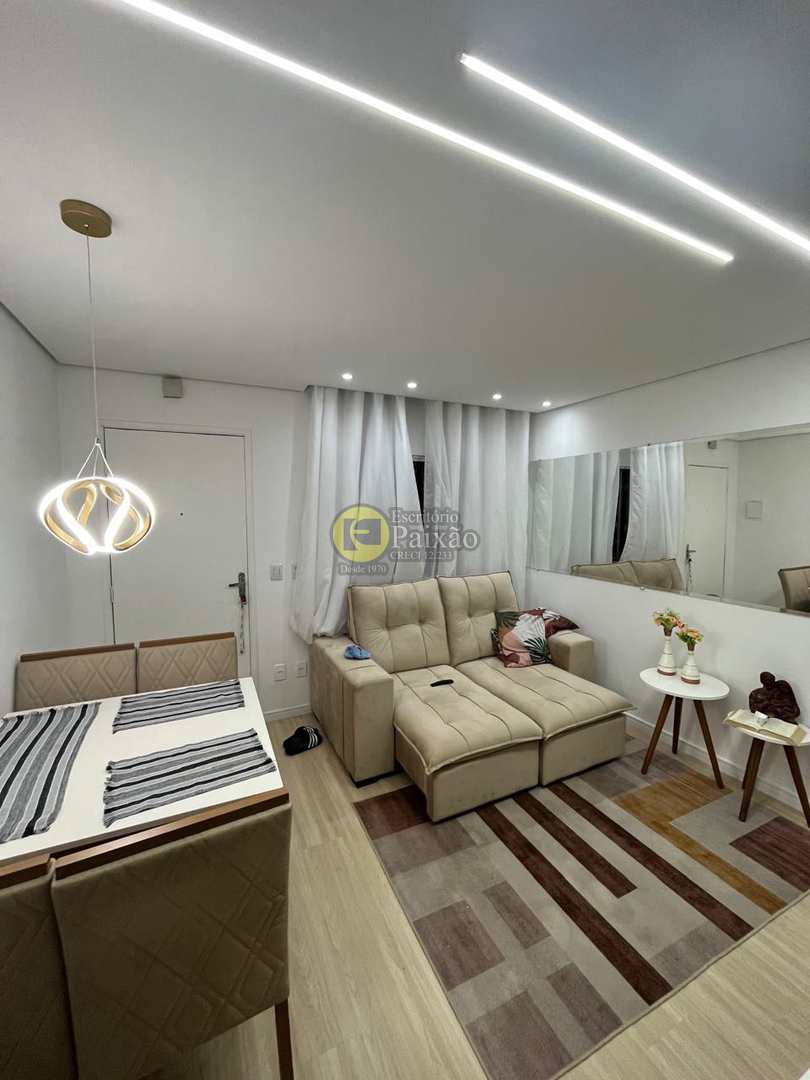 Apartamento à venda com 2 quartos, 62m² - Foto 3