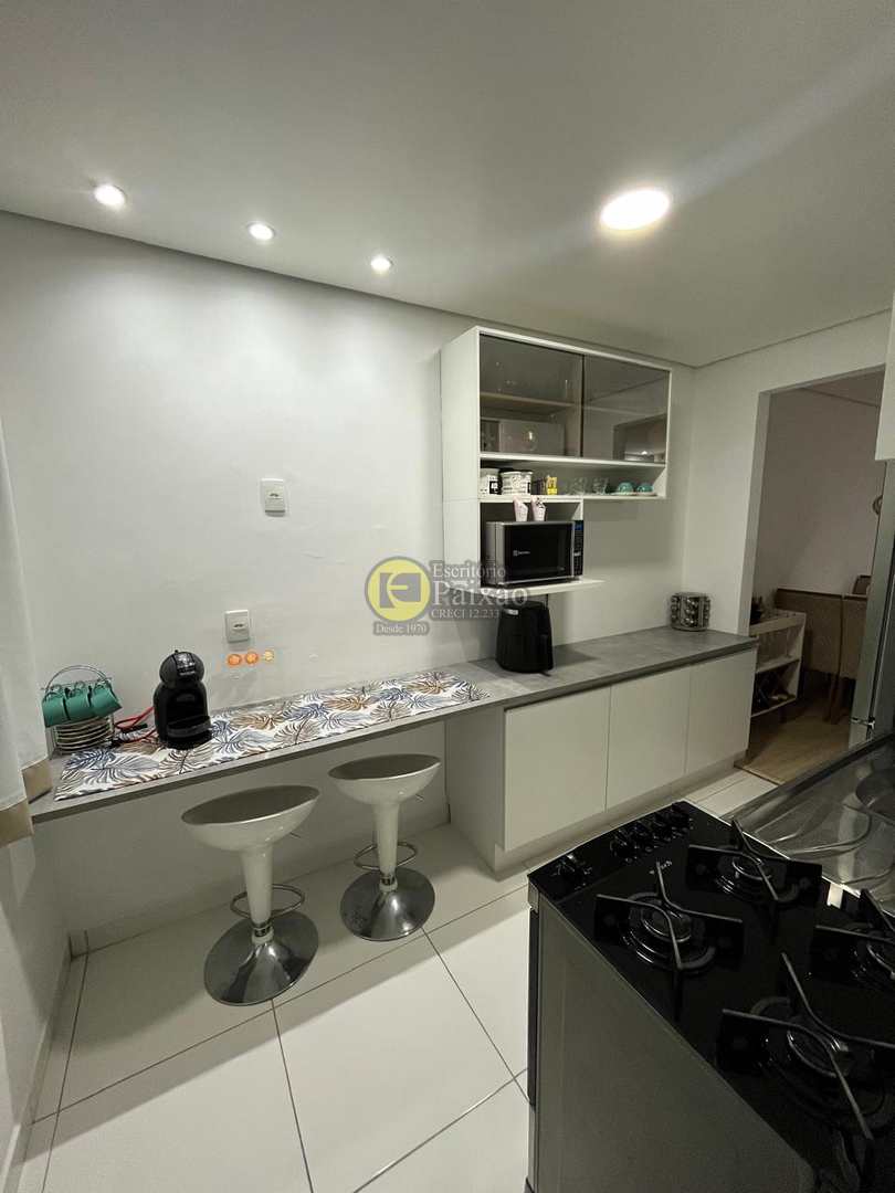 Apartamento à venda com 2 quartos, 62m² - Foto 8