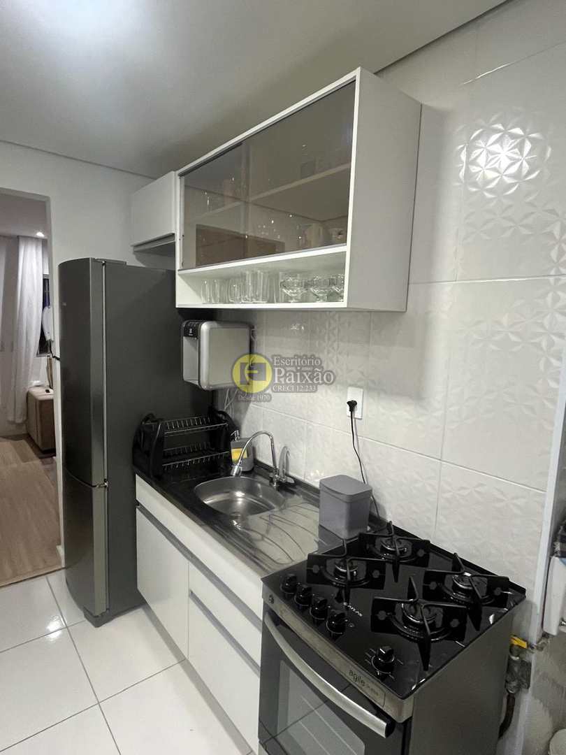 Apartamento à venda com 2 quartos, 62m² - Foto 7