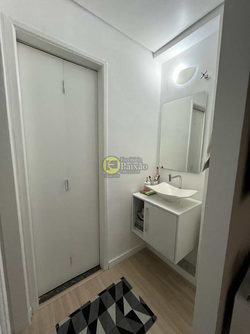 Apartamento à venda com 2 quartos, 62m² - Foto 15