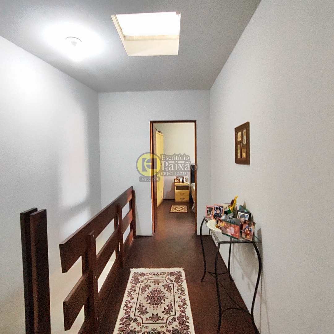 Sobrado à venda com 2 quartos, 371m² - Foto 9