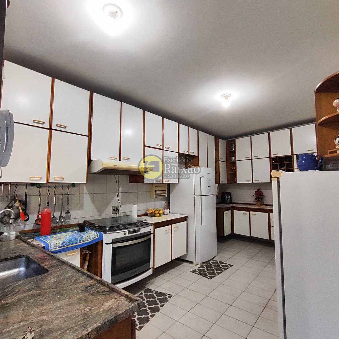 Sobrado à venda com 2 quartos, 371m² - Foto 23