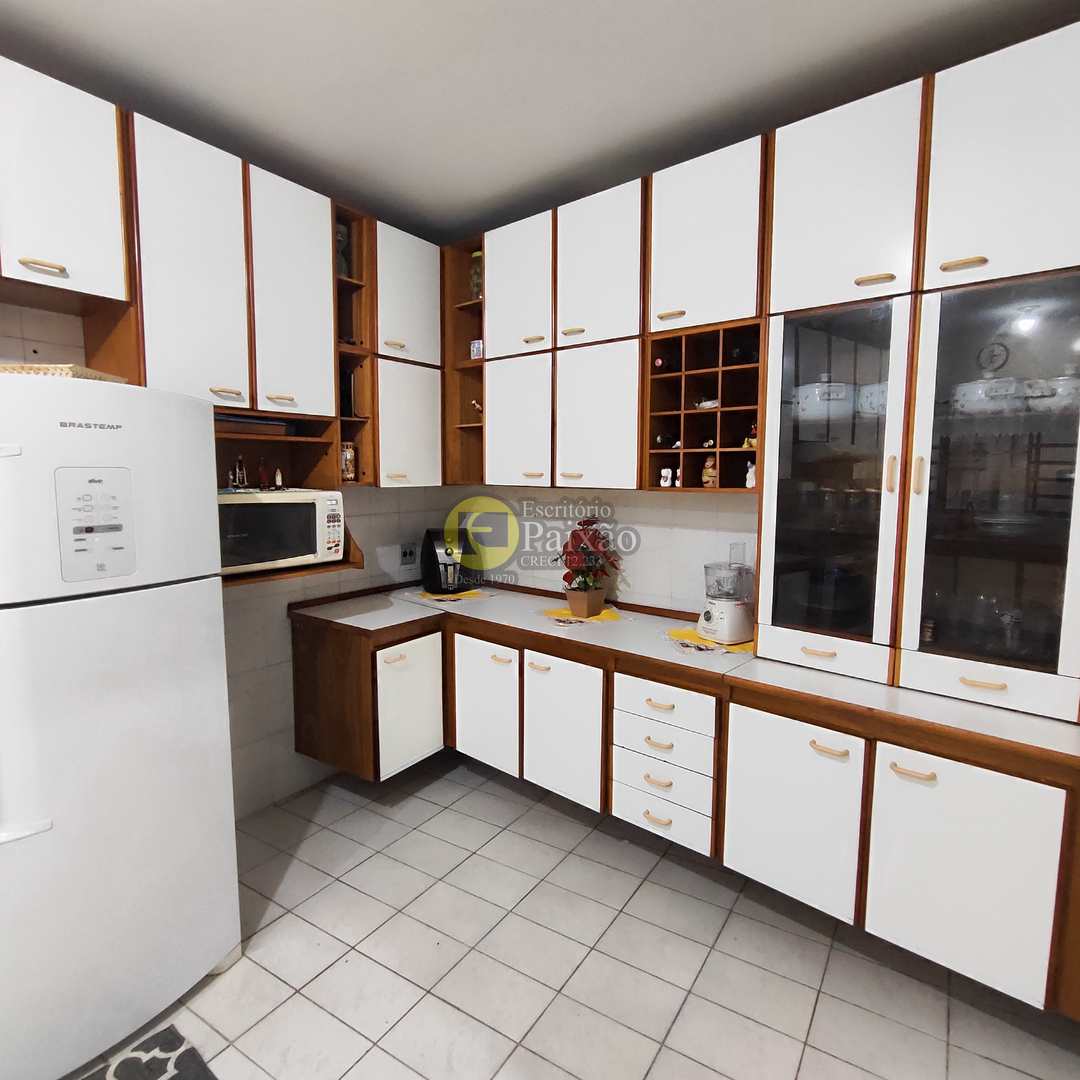 Sobrado à venda com 2 quartos, 371m² - Foto 25