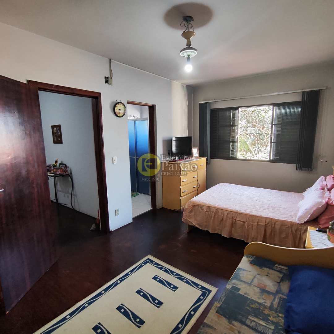 Sobrado à venda com 2 quartos, 371m² - Foto 12