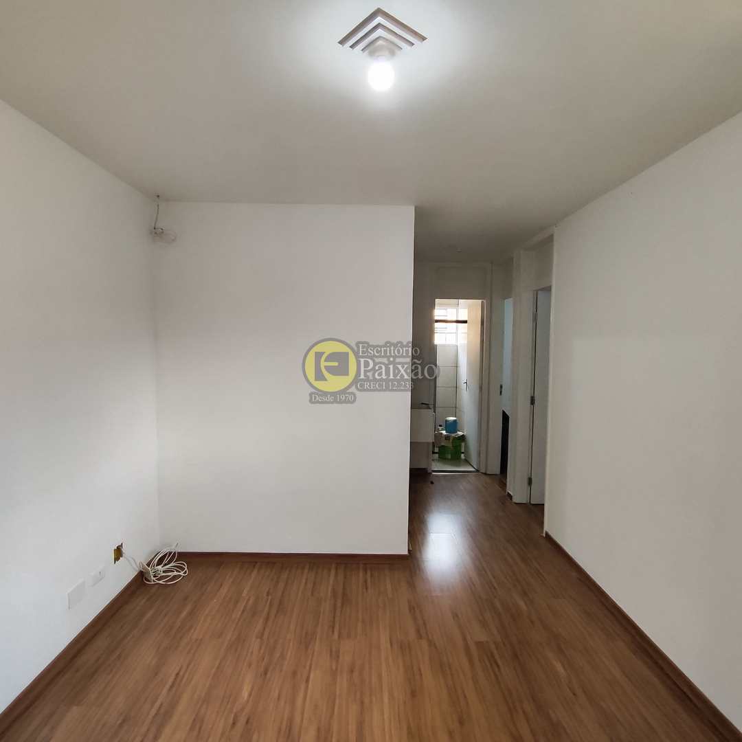 Apartamento para alugar com 2 quartos, 50m² - Foto 2
