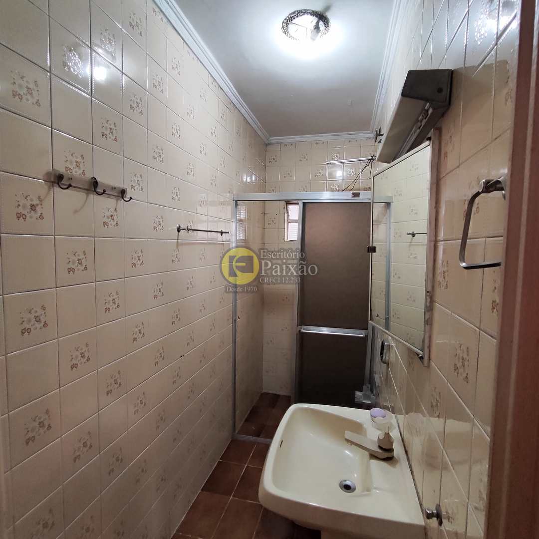 Casa à venda e aluguel com 2 quartos, 240m² - Foto 20