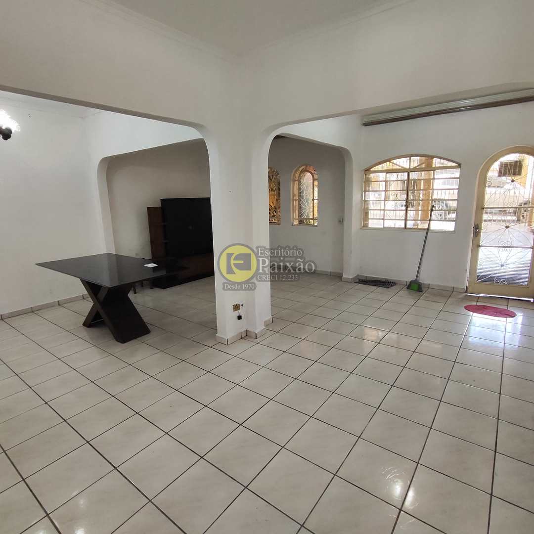 Casa à venda e aluguel com 2 quartos, 240m² - Foto 5